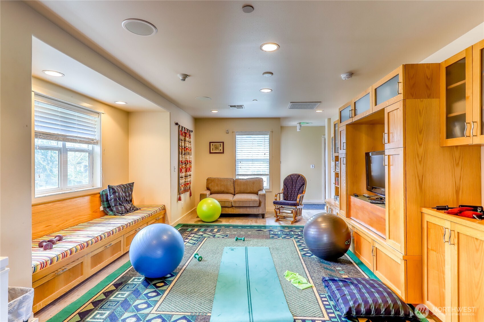 7701 Beacon Place NE #103, Bremerton, WA 98311