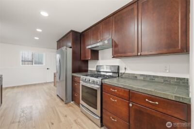 9812 S 212th St , Kent, WA 98031 - Photo 14