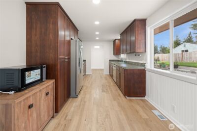 9812 S 212th St , Kent, WA 98031 - Photo 15