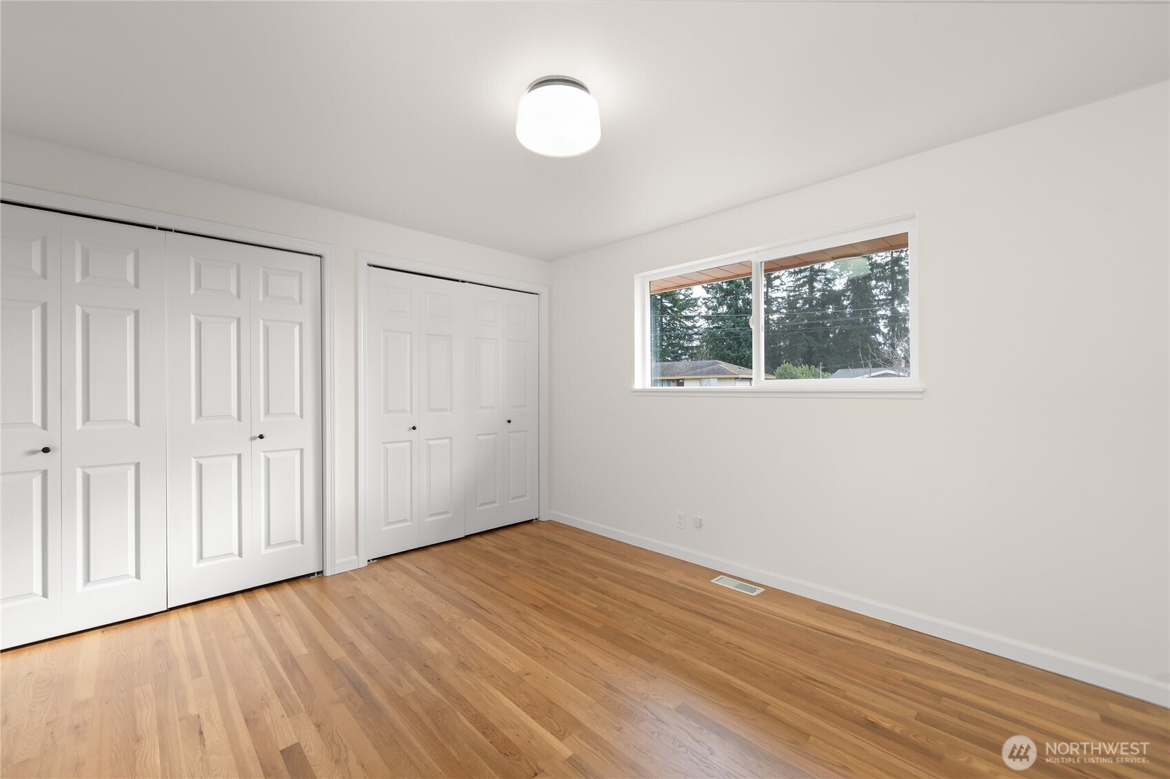 9812 S 212th St , Kent, WA 98031