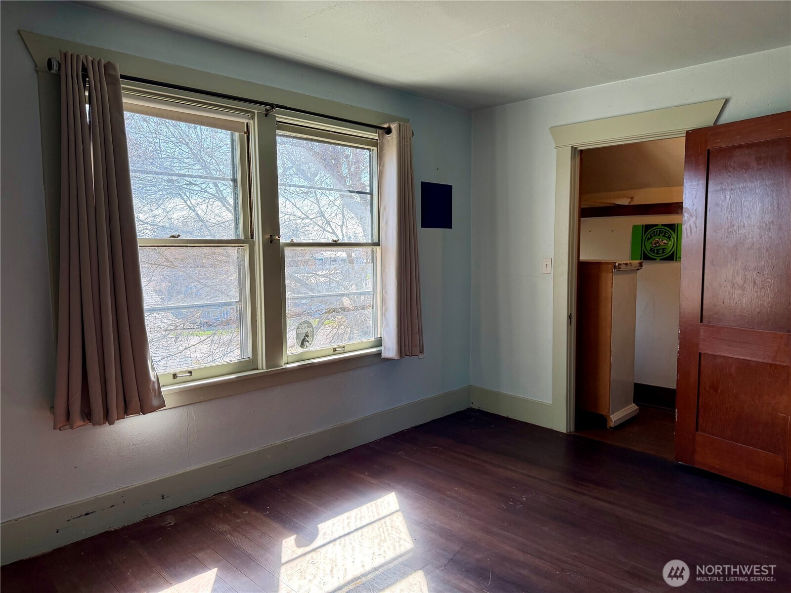 215 NW Cole Avenue , Wilbur, WA 99185