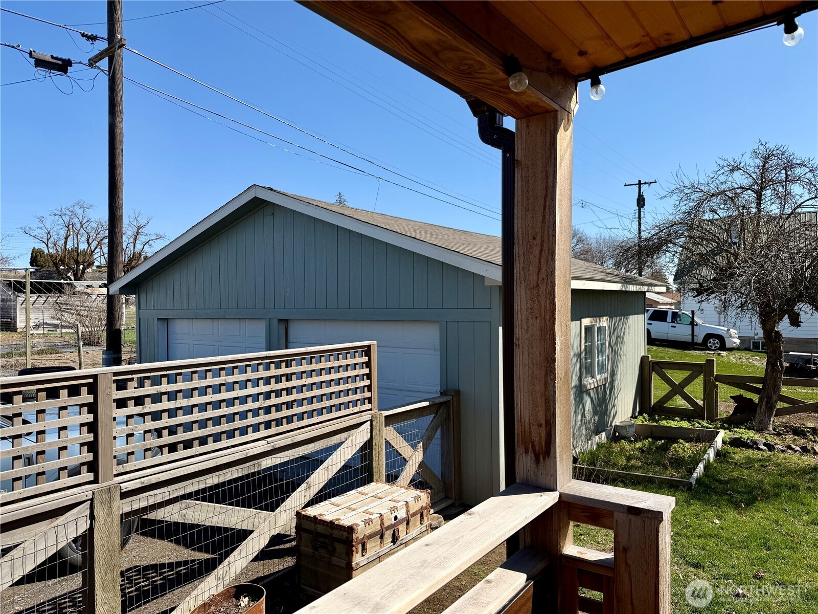 215 NW Cole Avenue , Wilbur, WA 99185