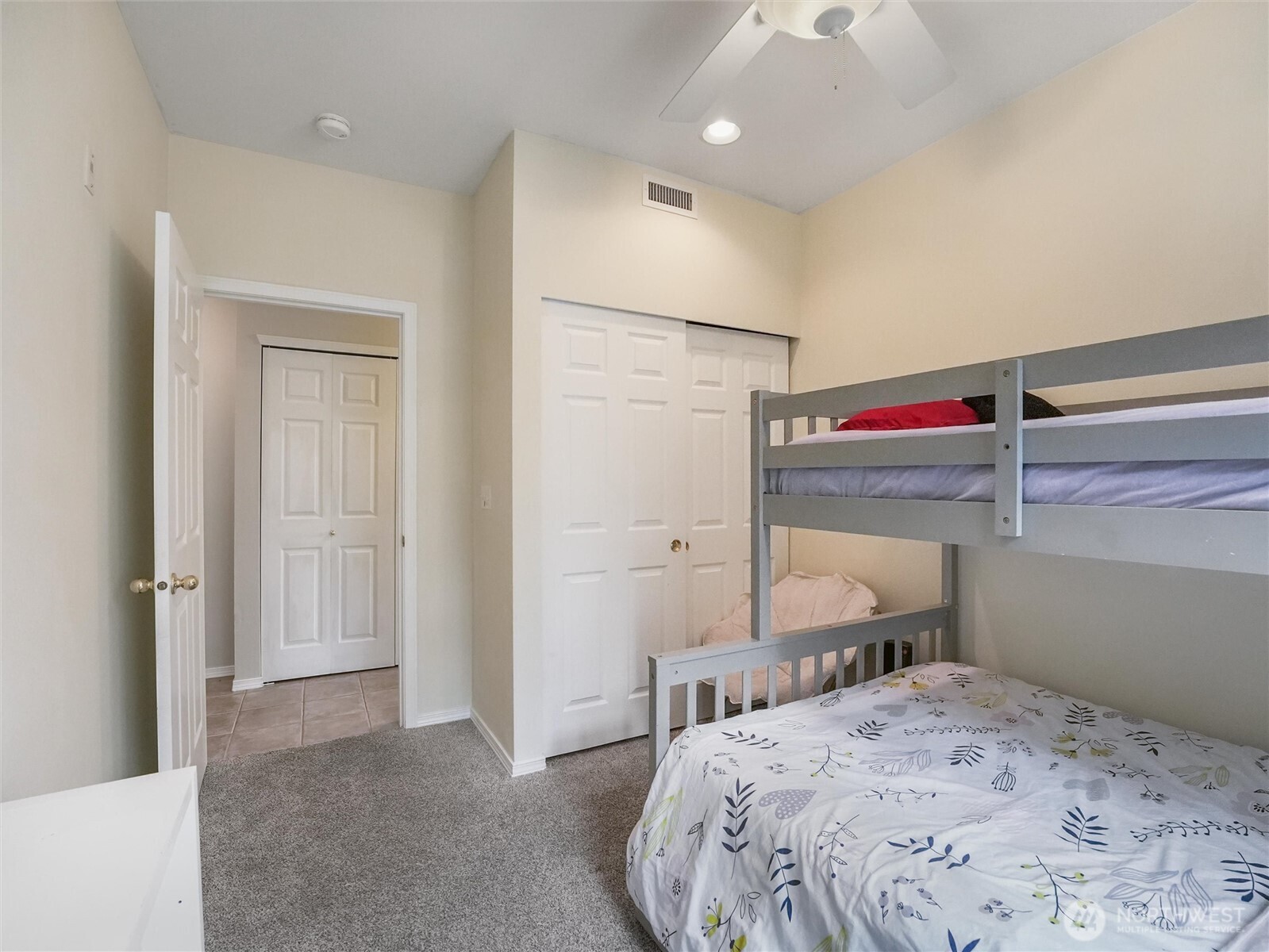 6834 20th St E #1, Fife, WA 98424