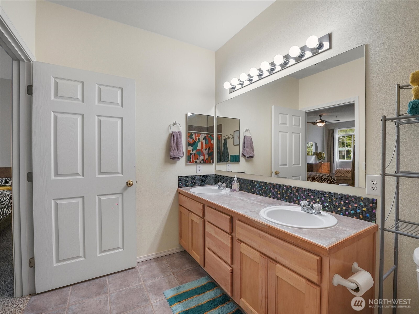 6834 20th St E #1, Fife, WA 98424