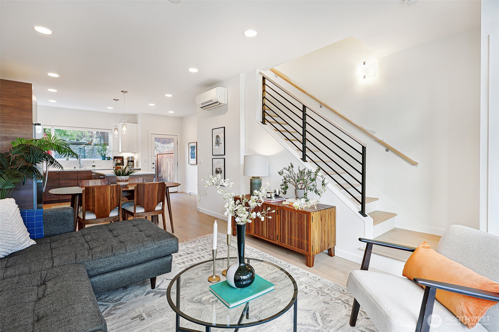 171 21st Avenue , Seattle, WA 98122