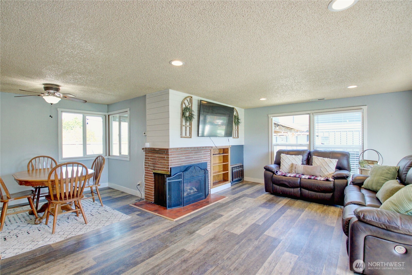 16027 W Division Street , Mount Vernon, WA 98273