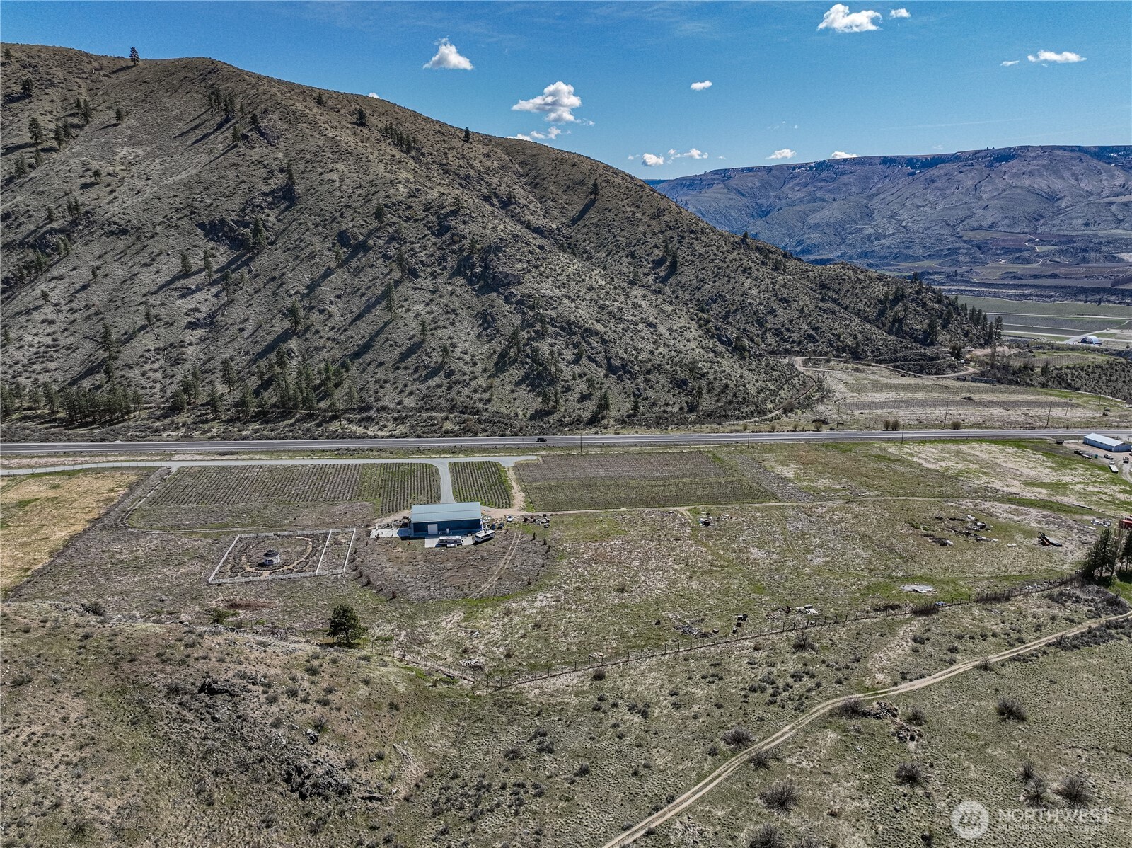 7 Tunnel Hill Rd #LOT 3, Chelan, WA 98816