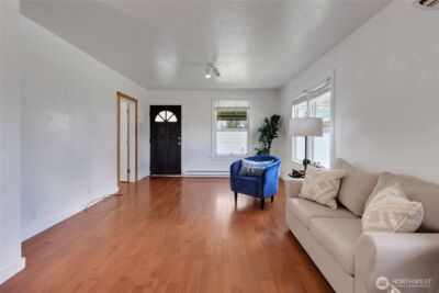 302 Van Trump Avenue NE, Yelm, WA 98597 - Photo 10