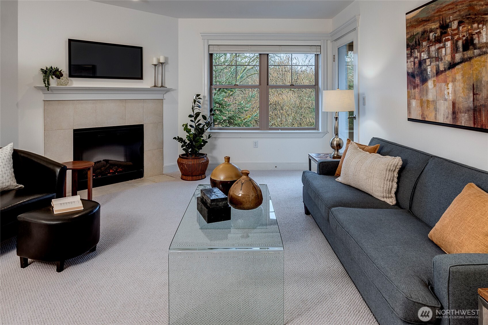 3150 W Government Way #404, Seattle, WA 98199