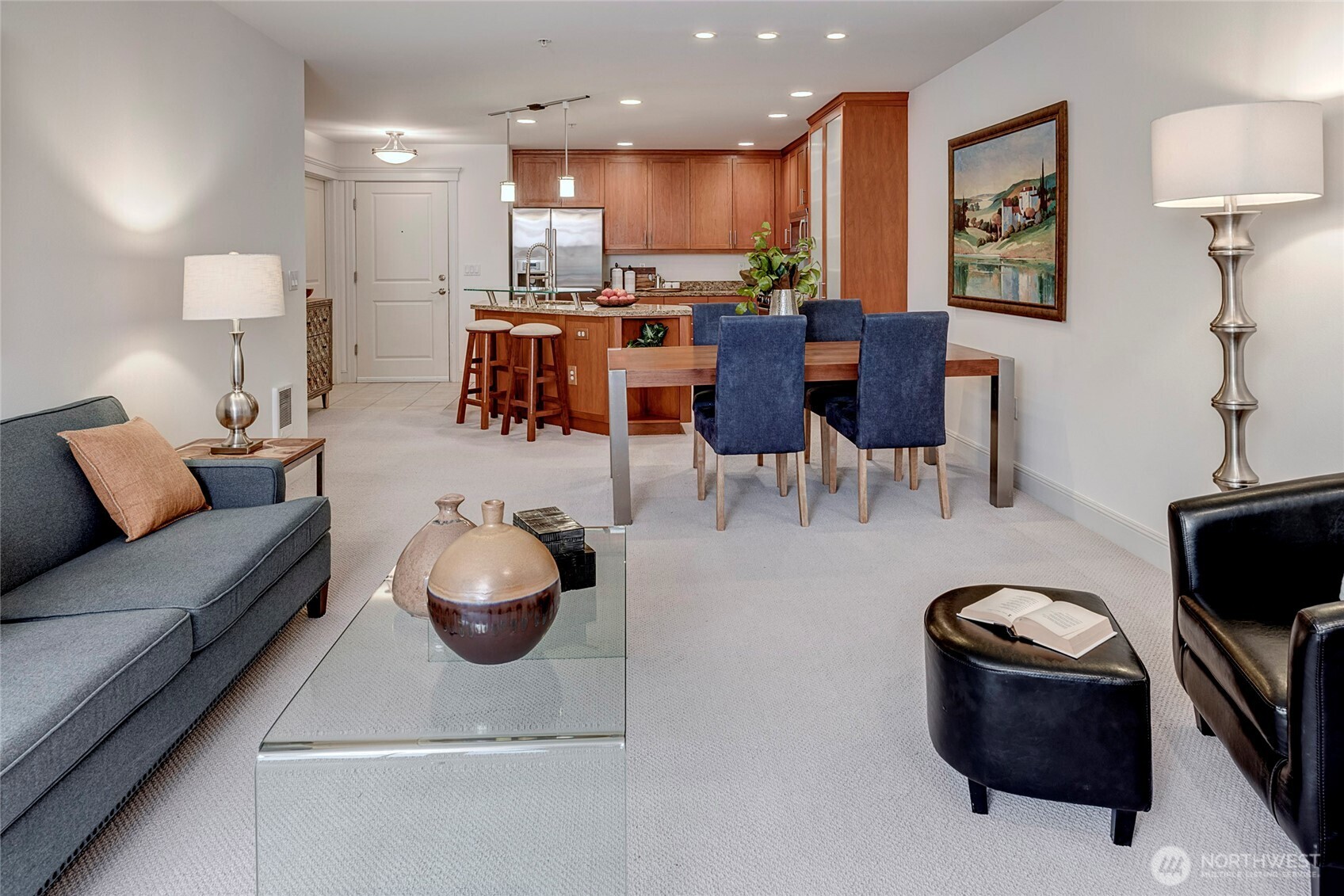 3150 W Government Way #404, Seattle, WA 98199