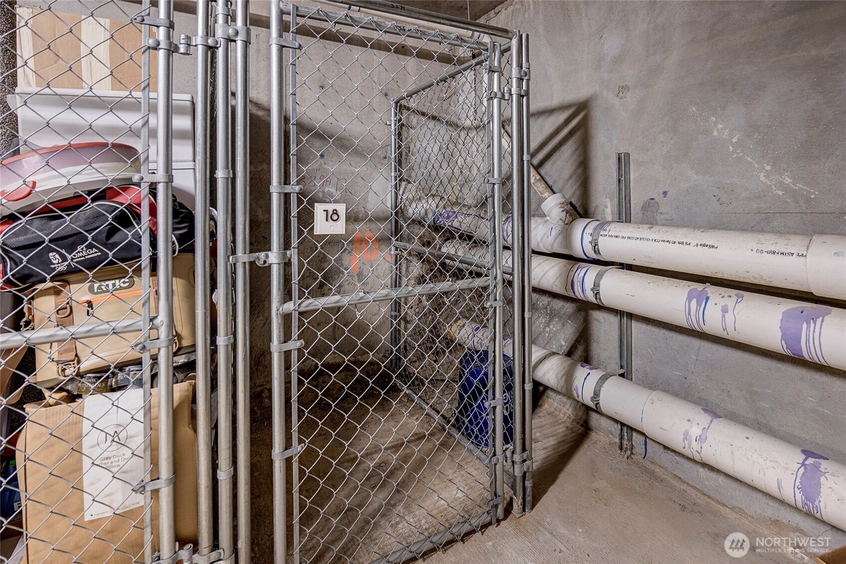 3150 W Government Way #404, Seattle, WA 98199