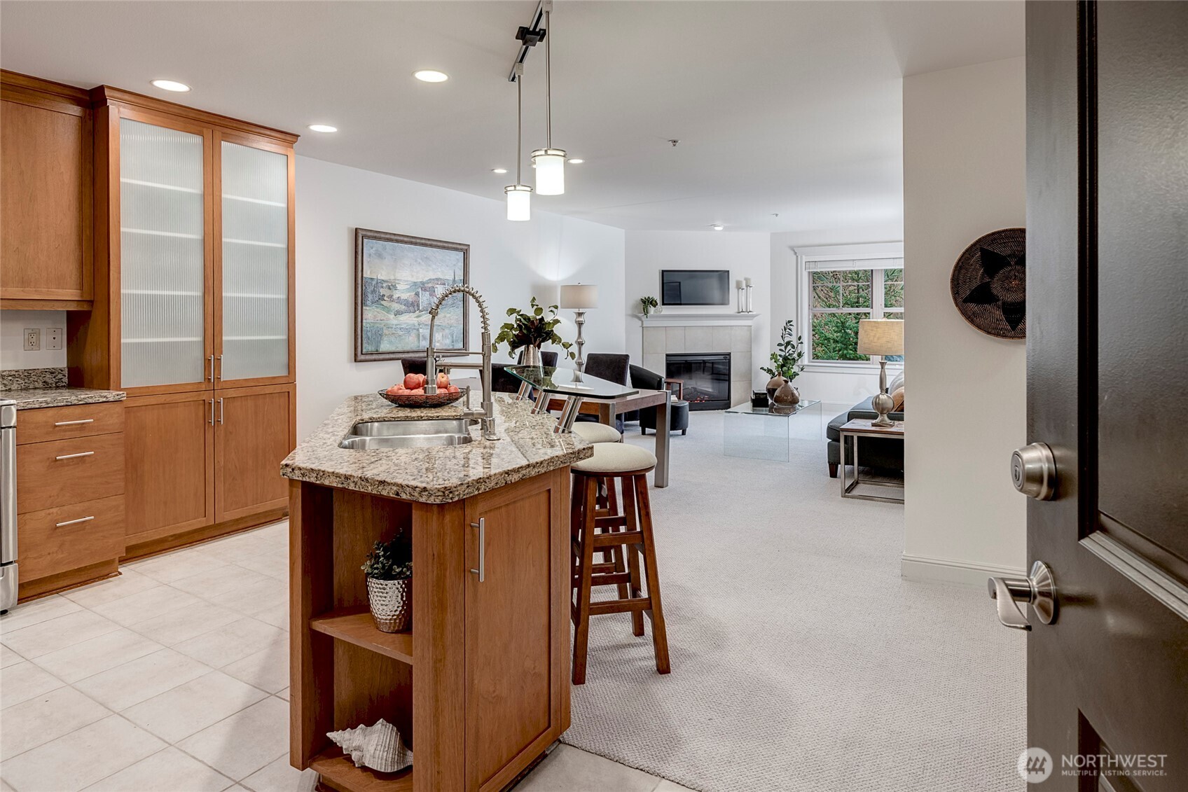 3150 W Government Way #404, Seattle, WA 98199