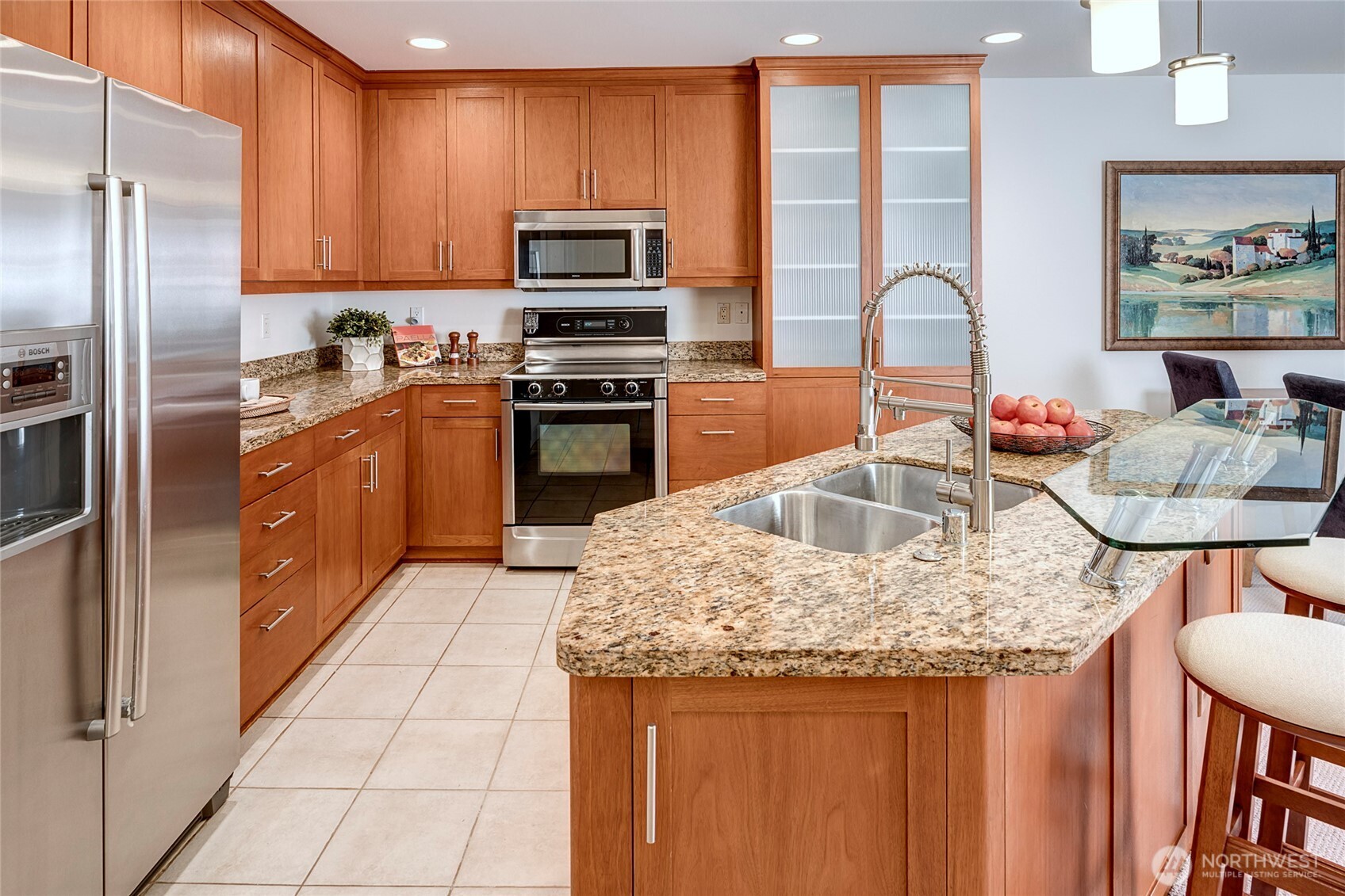 3150 W Government Way #404, Seattle, WA 98199