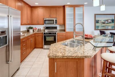 3150 W Government Way #404, Seattle, WA 98199 - Photo 6