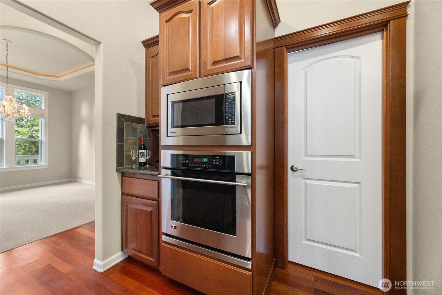 8140 Eagle Ridge Lane SE, Olympia, WA 98513