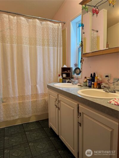 3925 Harts Lake Road S, Roy, WA 98580 - Photo 6