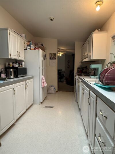 3925 Harts Lake Road S, Roy, WA 98580 - Photo 7