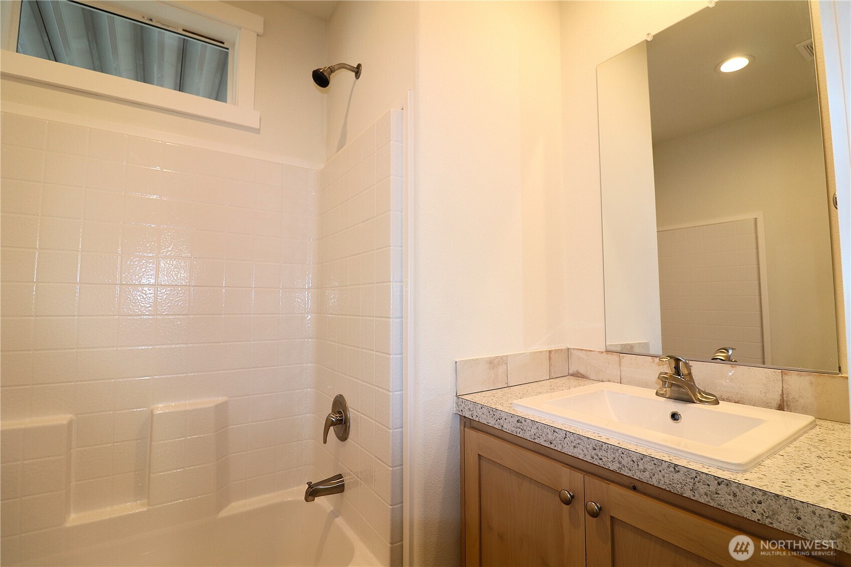3420 S 182nd Place #209, SeaTac, WA 98188
