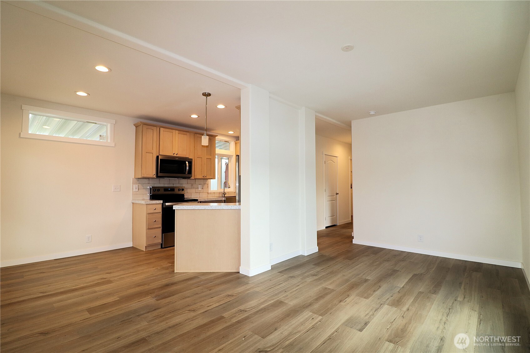 3213 S 182nd Place #215, SeaTac, WA 98188