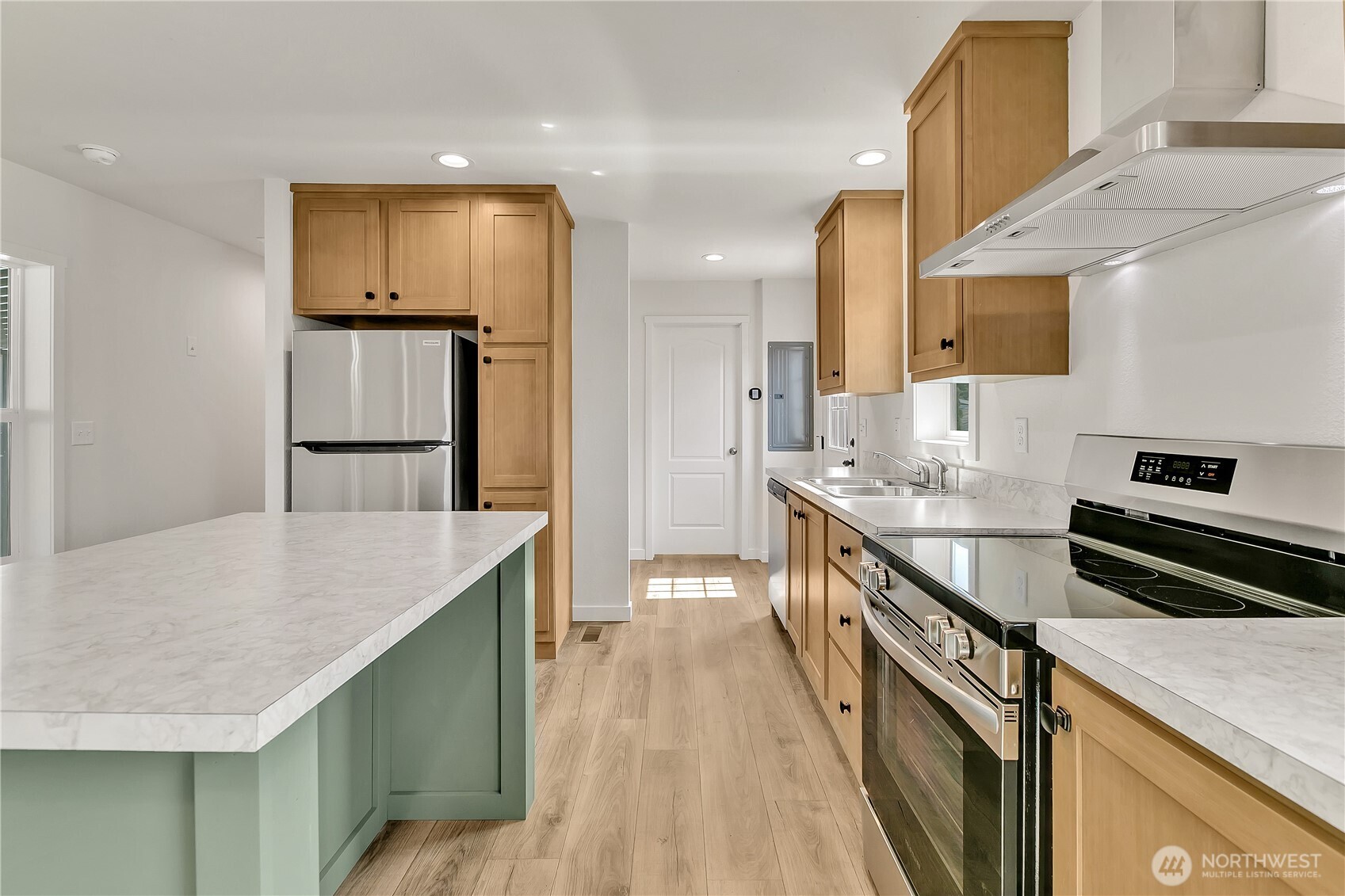 3237 S 182nd Place #221, SeaTac, WA 98188