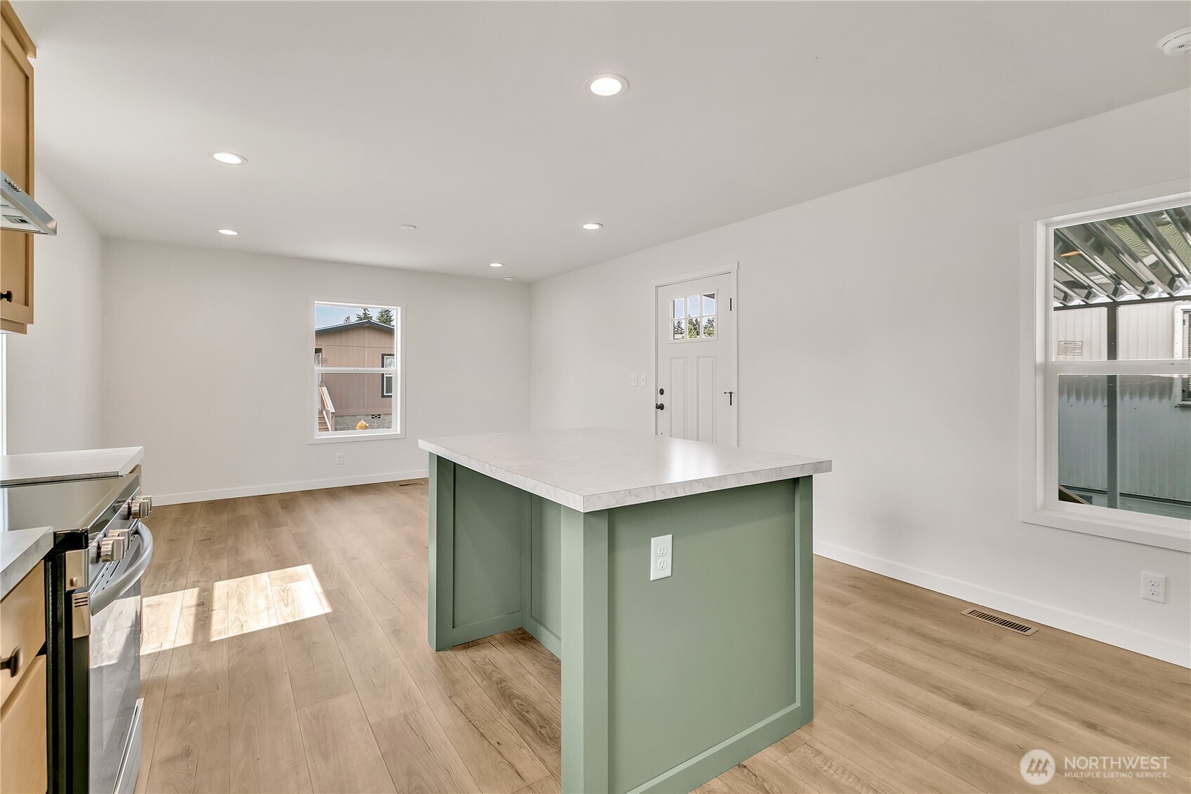 3237 S 182nd Place #221, SeaTac, WA 98188