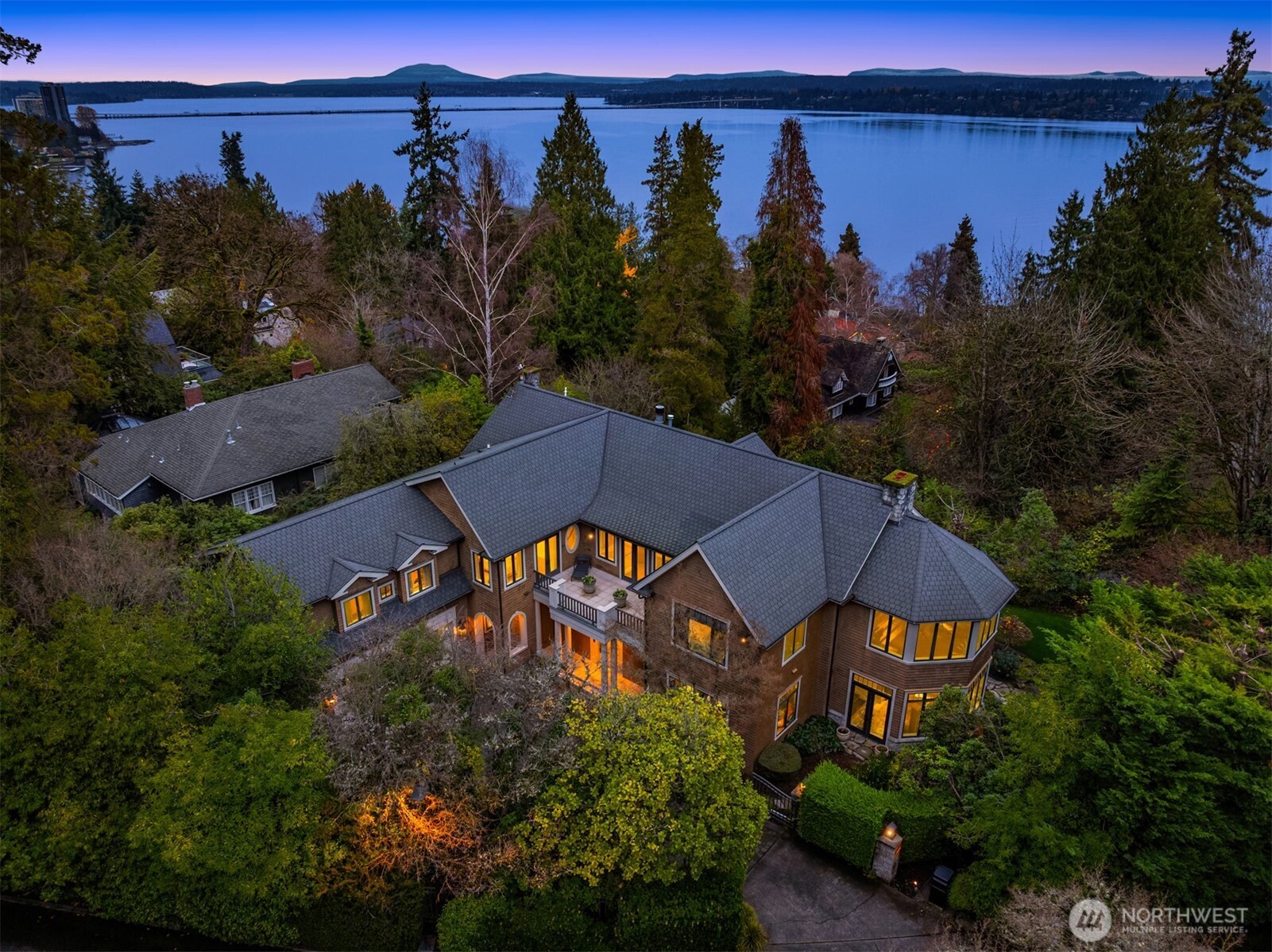 3814 E John Street , Seattle, WA 98112