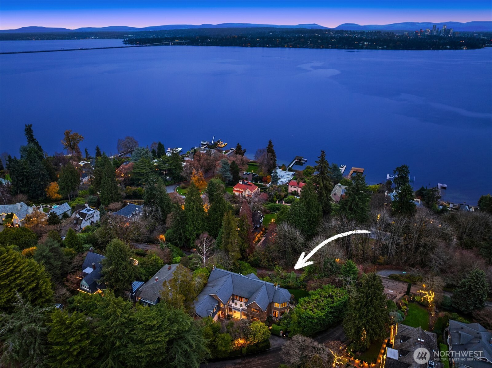 3814 E John Street , Seattle, WA 98112