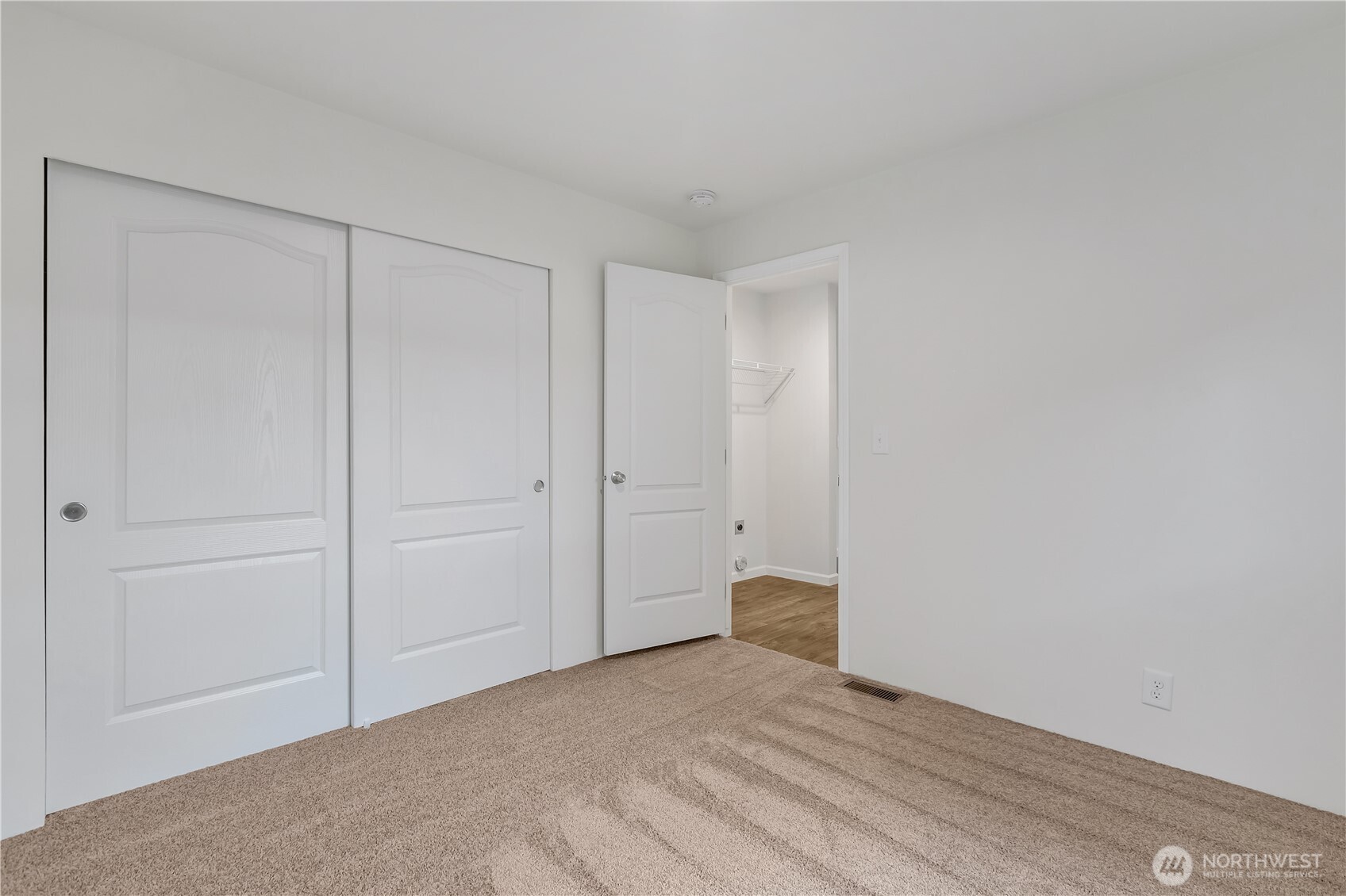 18320 35th Place S #384, SeaTac, WA 98188