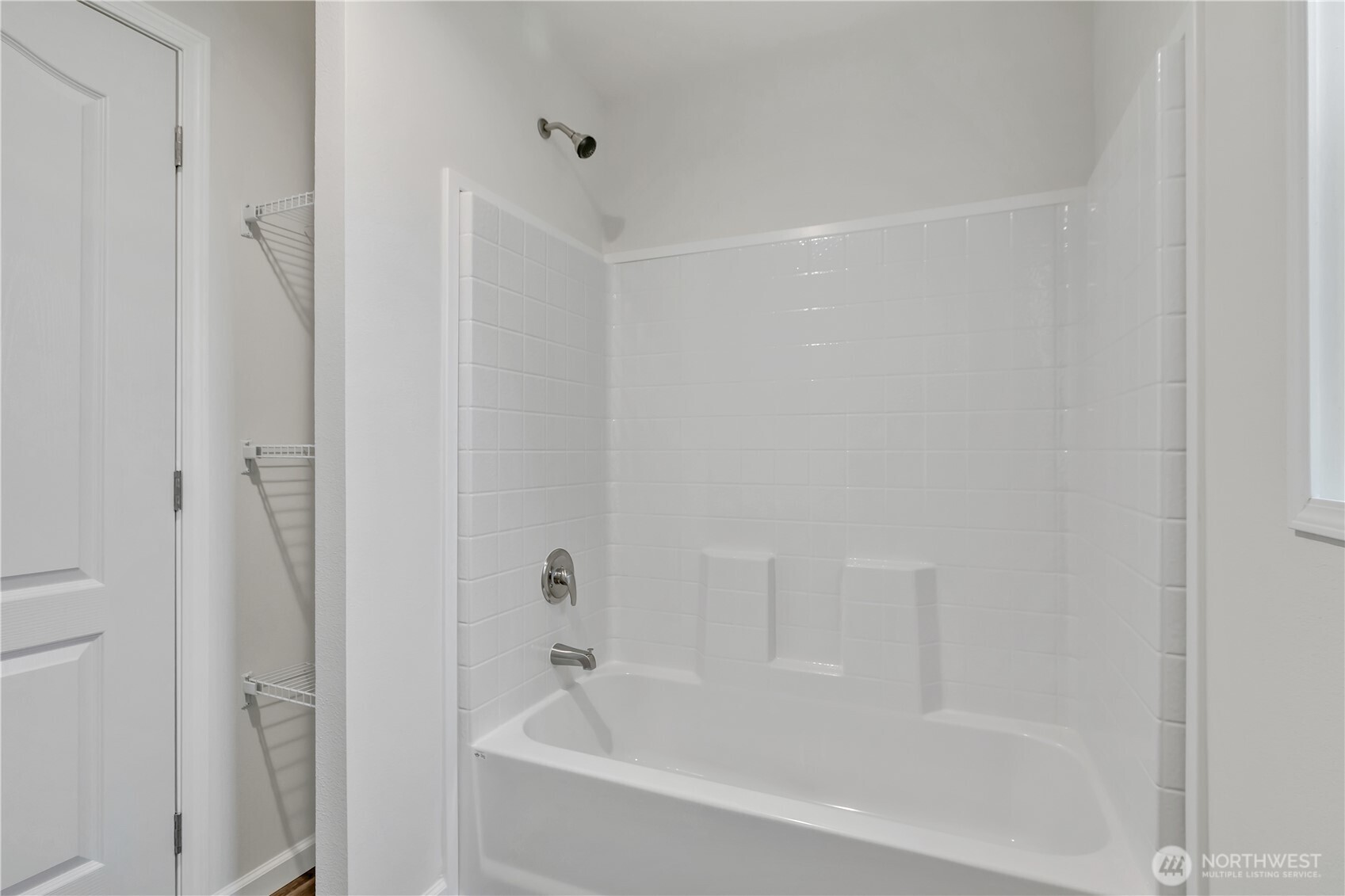 18320 35th Place S #384, SeaTac, WA 98188