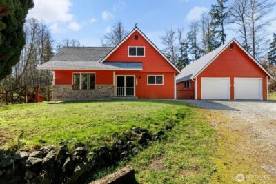 1269 Silver Lake Road , Oak Harbor, WA 98277