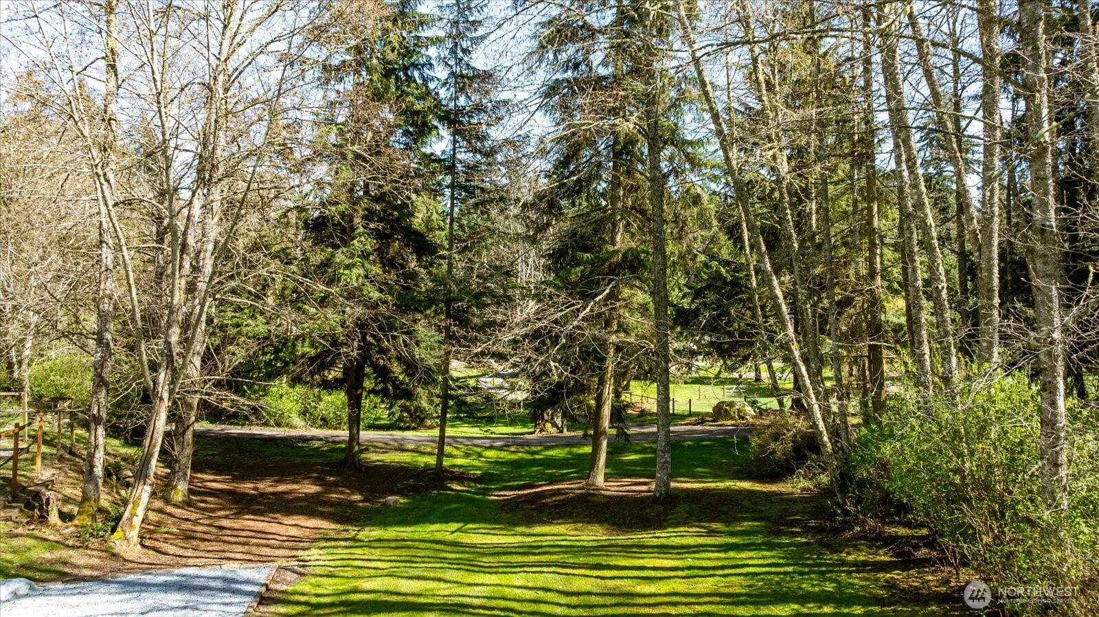 1269 Silver Lake Road , Oak Harbor, WA 98277