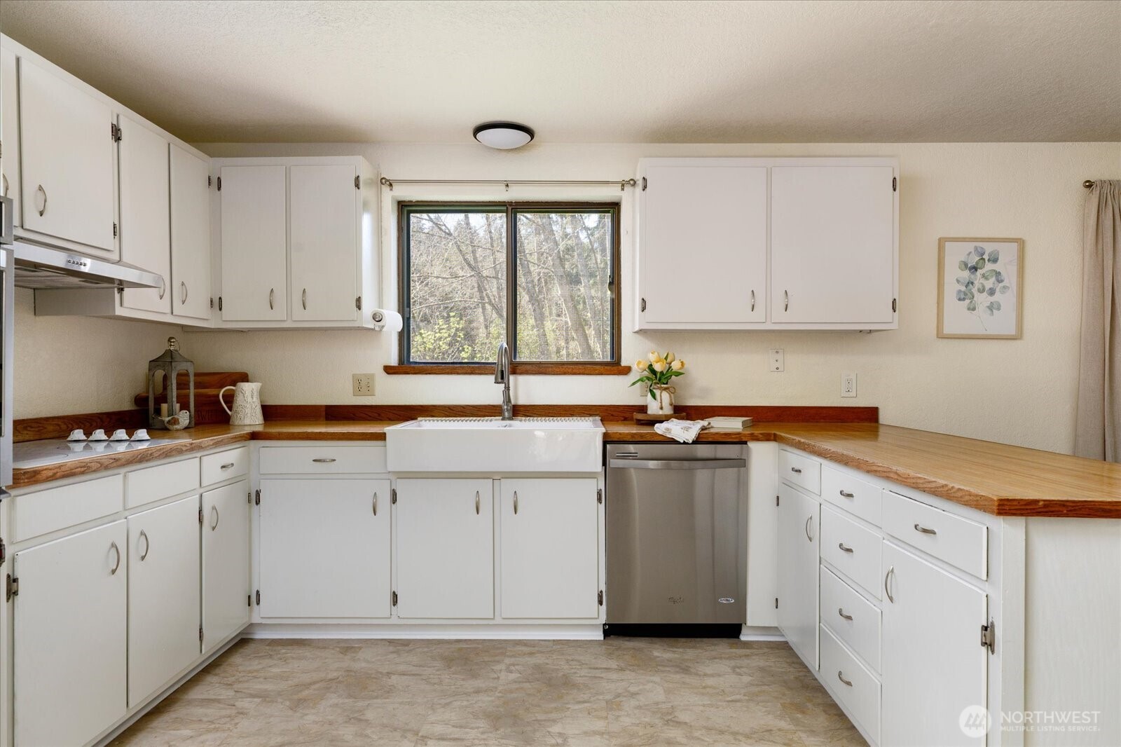 1269 Silver Lake Road , Oak Harbor, WA 98277