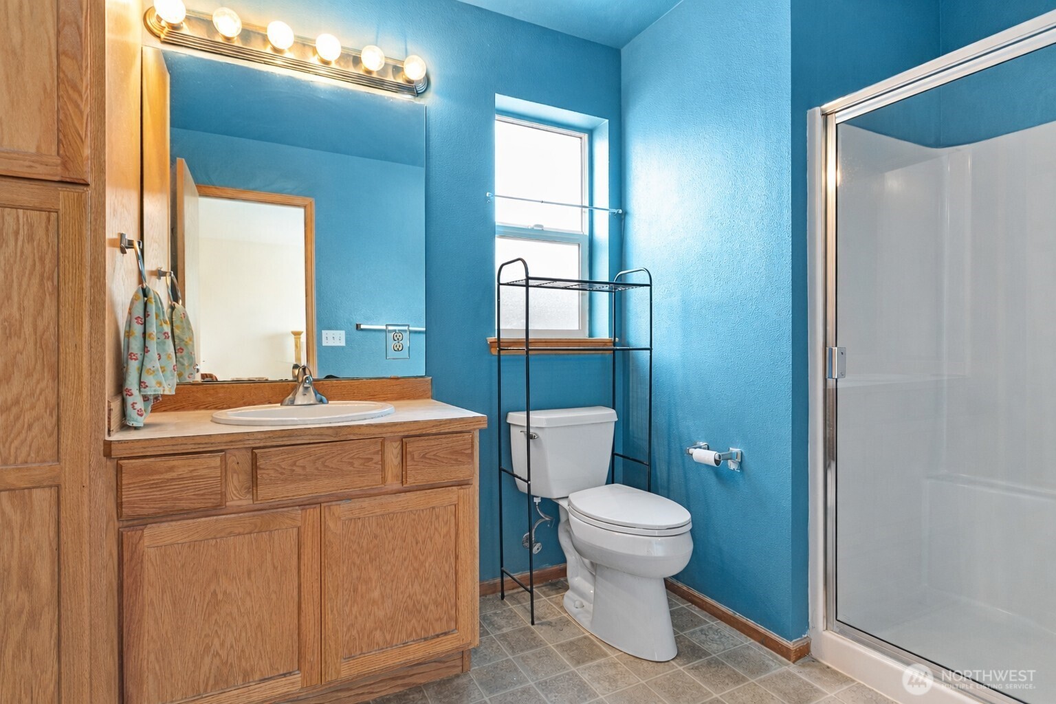 1162 Aaron Drive , Lynden, WA 98264