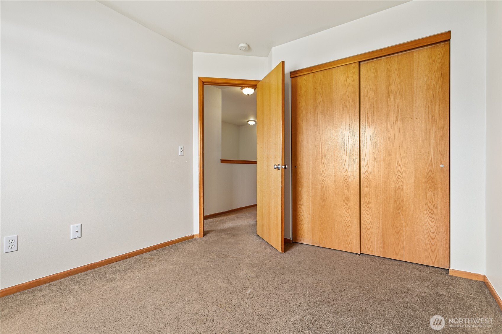 1162 Aaron Drive , Lynden, WA 98264