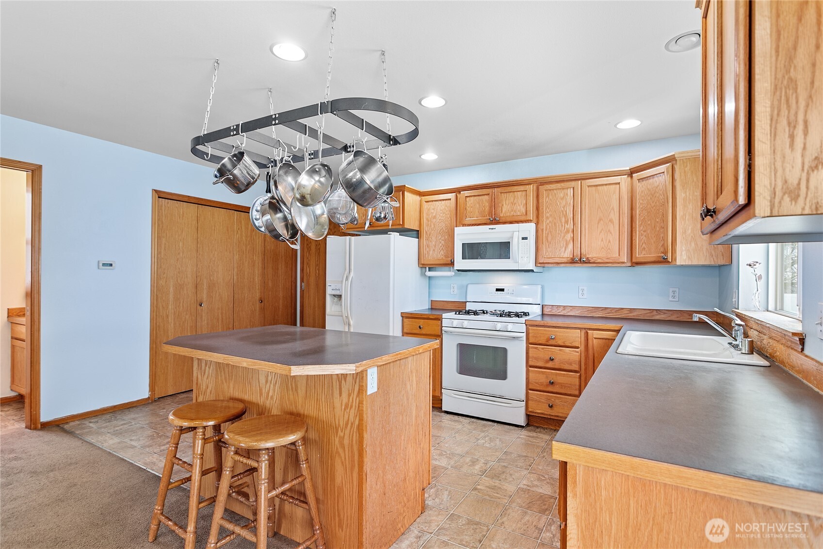 1162 Aaron Drive , Lynden, WA 98264