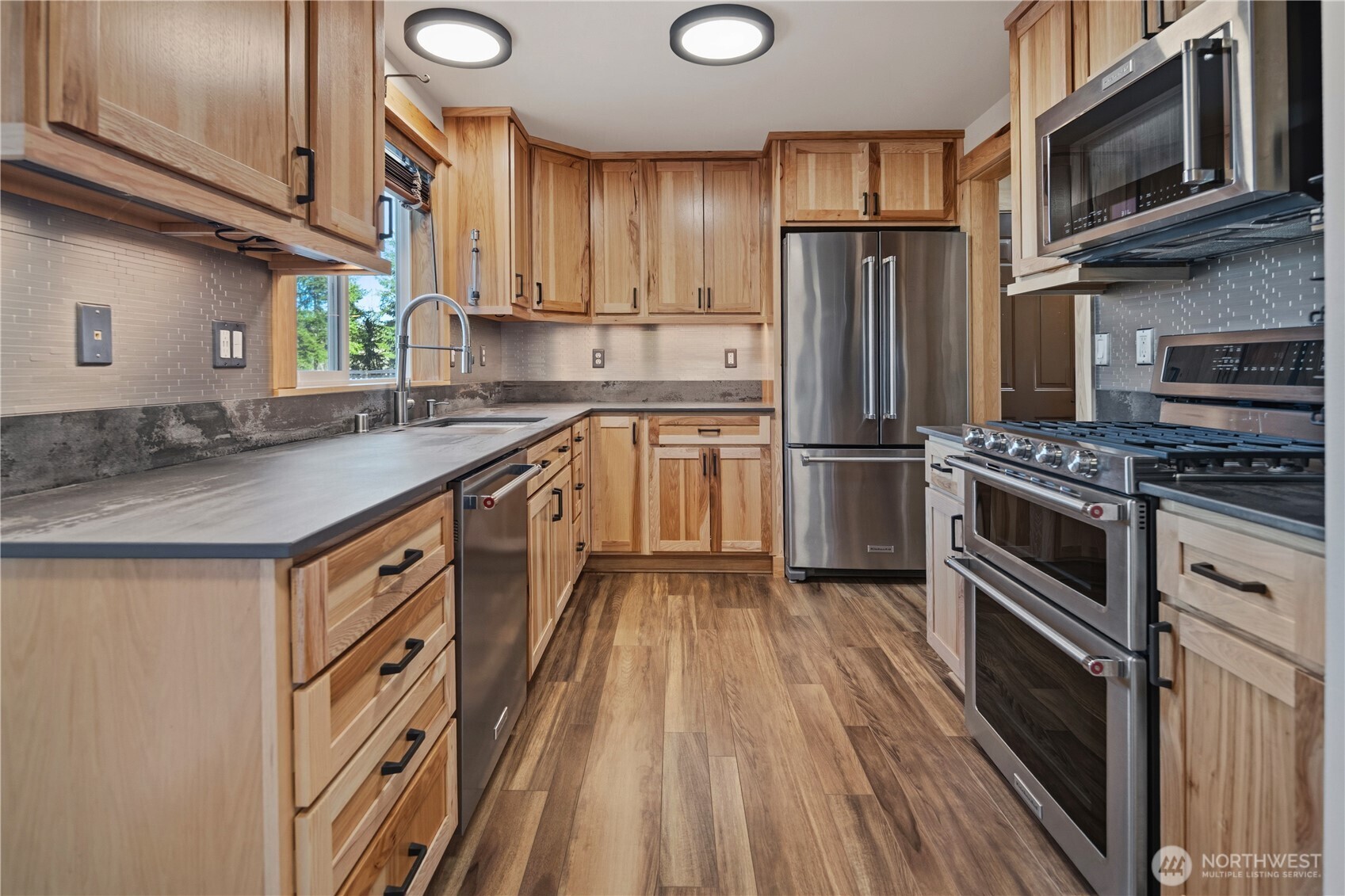 127 Lake Terrace Drive , Mossyrock, WA 98564