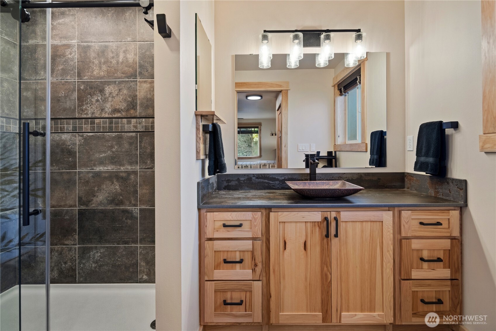 127 Lake Terrace Drive , Mossyrock, WA 98564