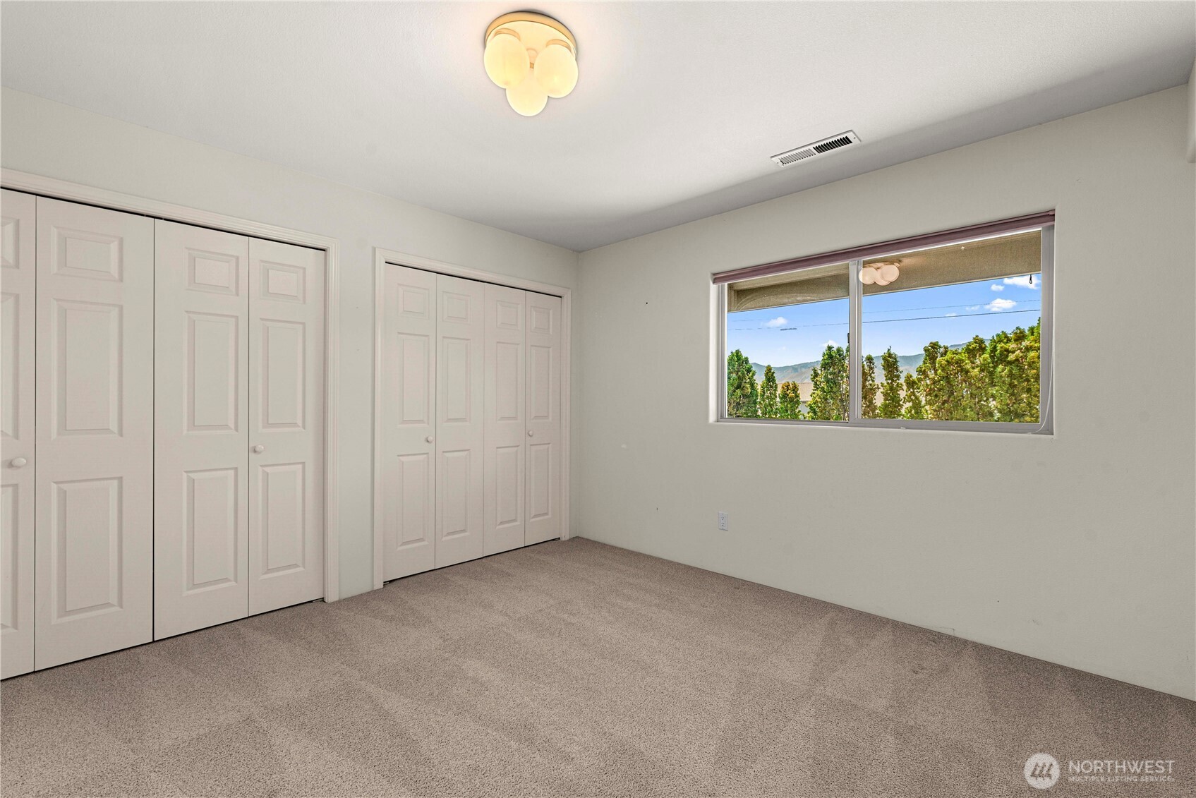 351 19th Street #21, East Wenatchee, WA 98802