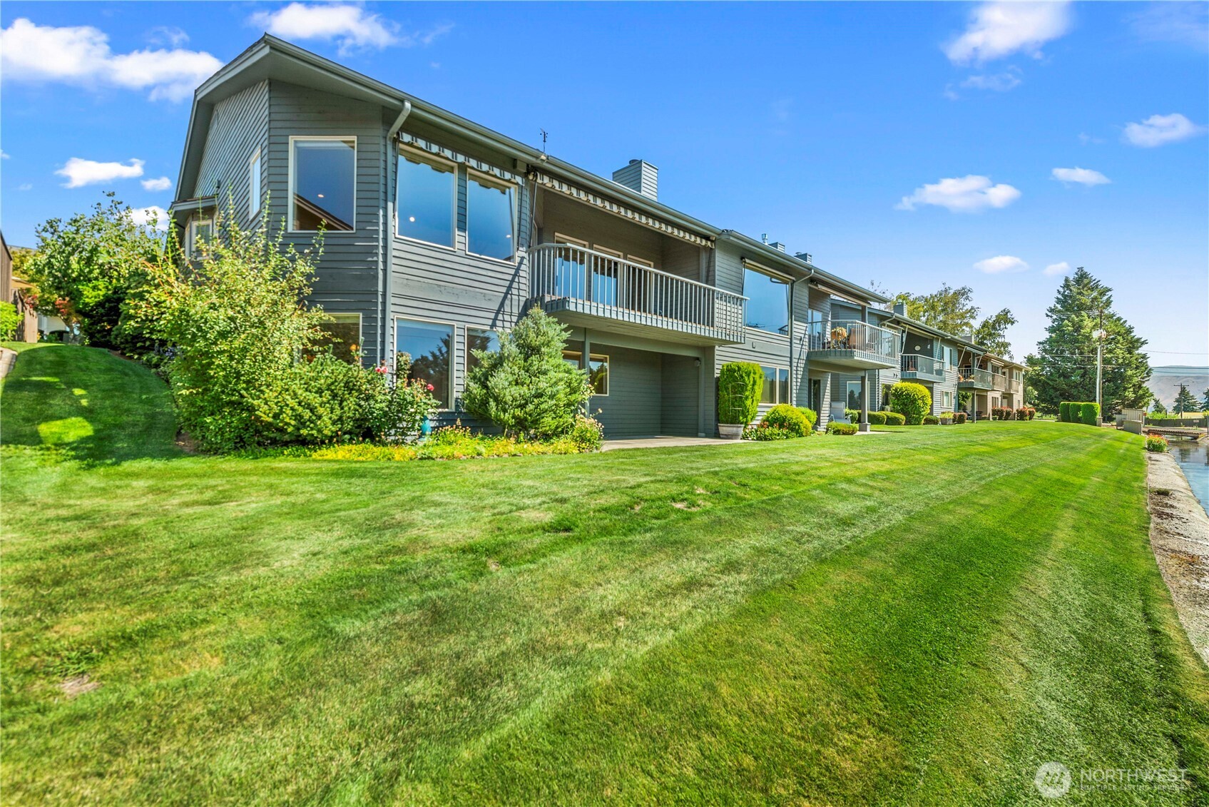 351 19th Street #21, East Wenatchee, WA 98802