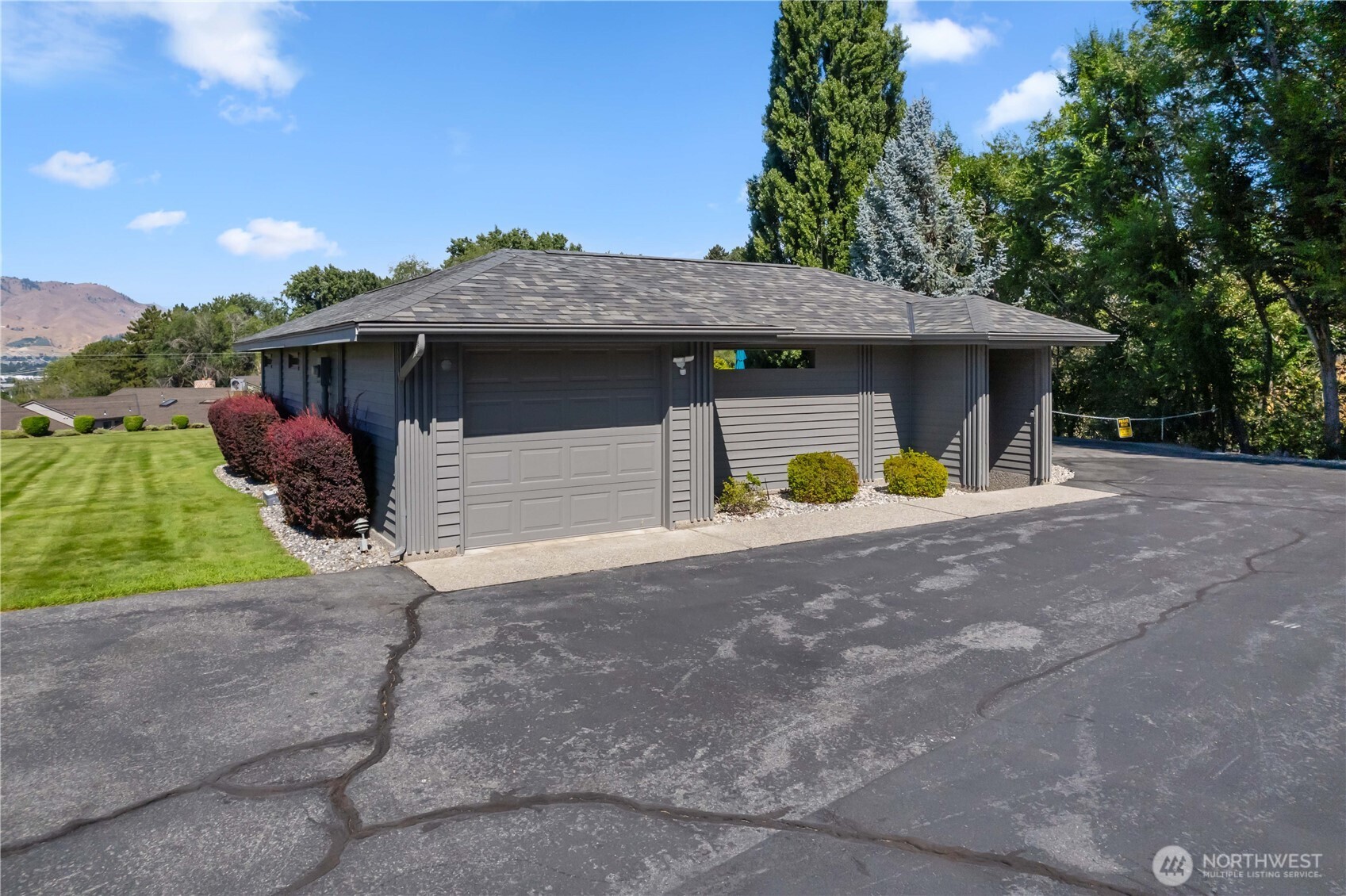 351 19th Street #21, East Wenatchee, WA 98802