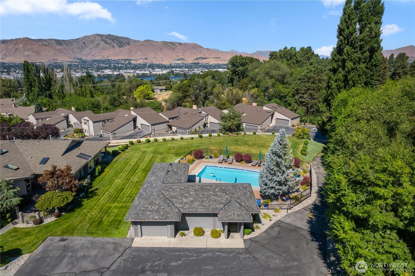 351 19th Street #21, East Wenatchee, WA 98802