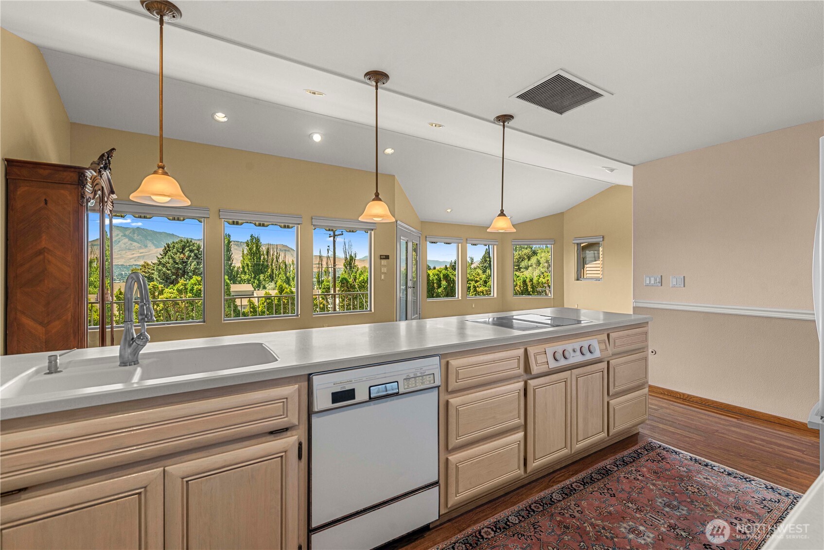 351 19th Street #21, East Wenatchee, WA 98802