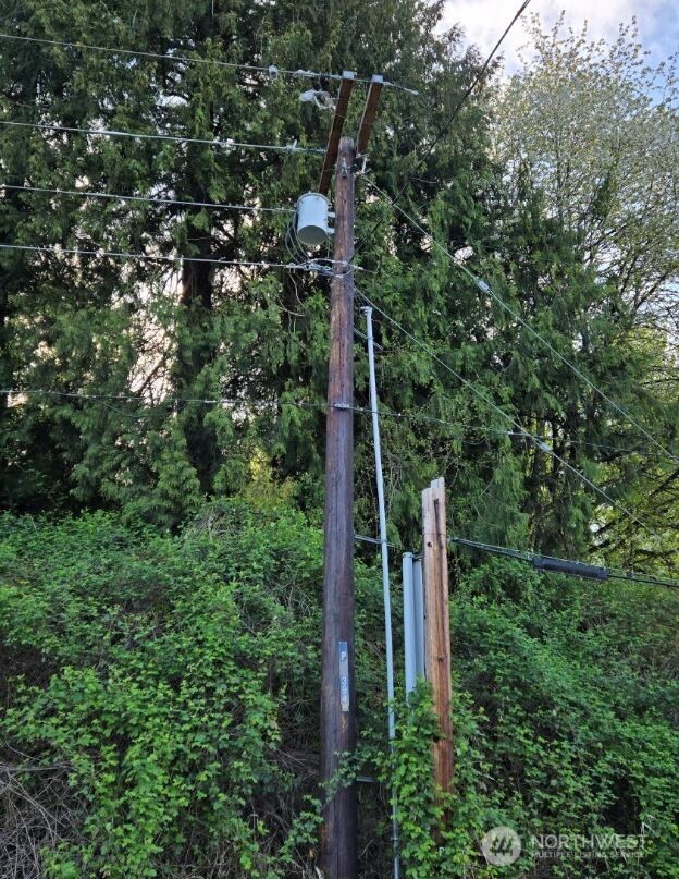 2306 W Valley Highway E, Edgewood, WA 98372