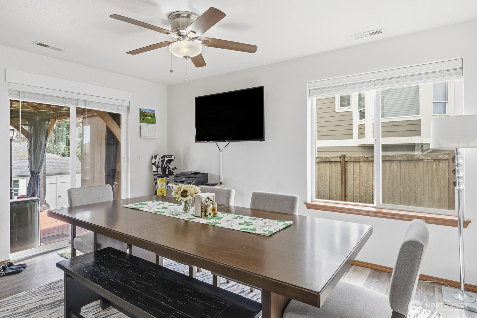 1804 Harborview Drive , Aberdeen, WA 98520