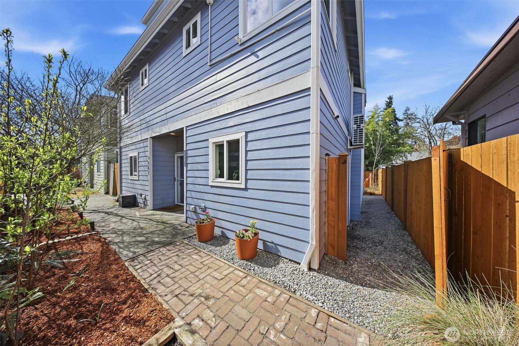 8847 9th Avenue SW #A, Seattle, WA 98106