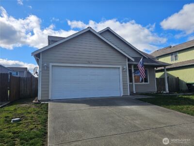 9814 Greenleaf Loop SE, Yelm, WA 98597 - Photo 2