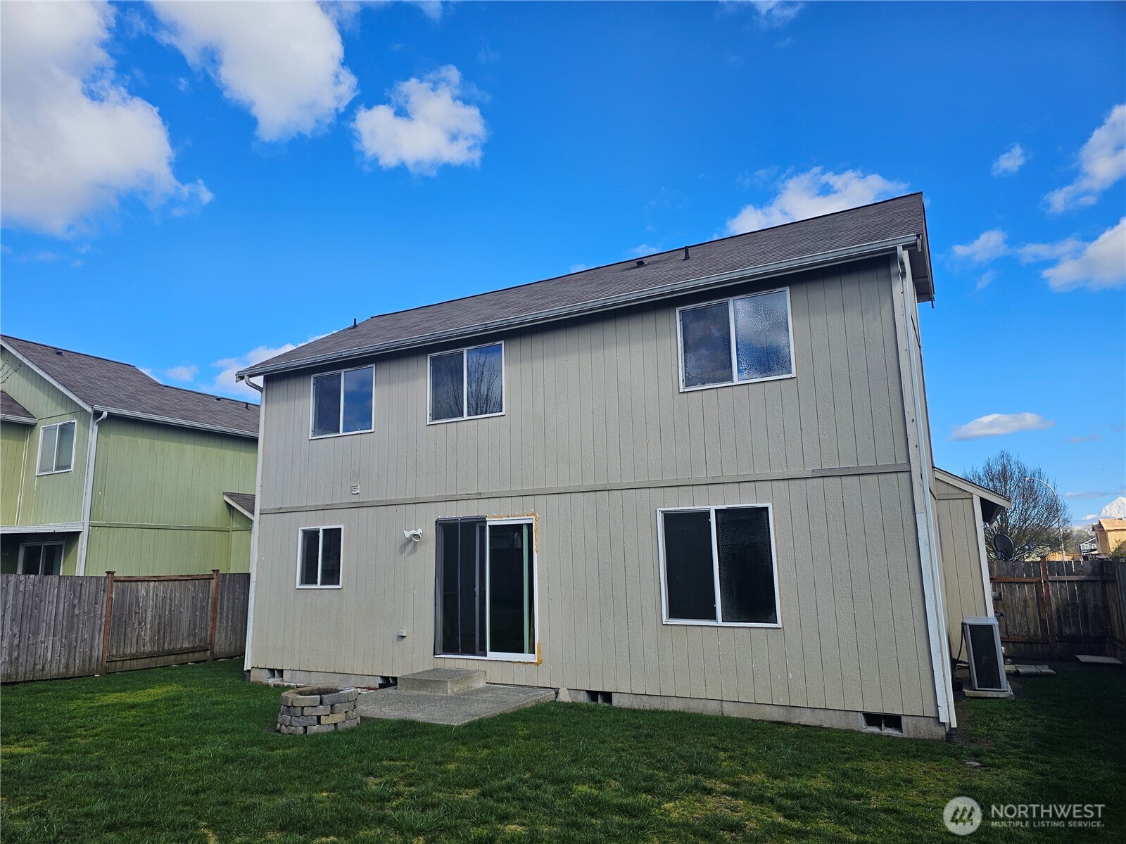 9814 Greenleaf Loop SE, Yelm, WA 98597