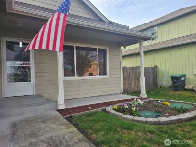 9814 Greenleaf Loop SE, Yelm, WA 98597 - Photo 5