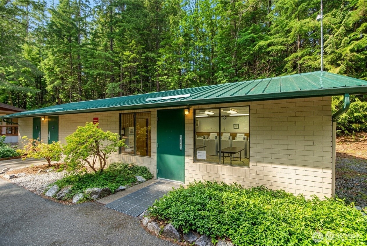 140 6 Chanterelle Drive , Deming, WA 98244