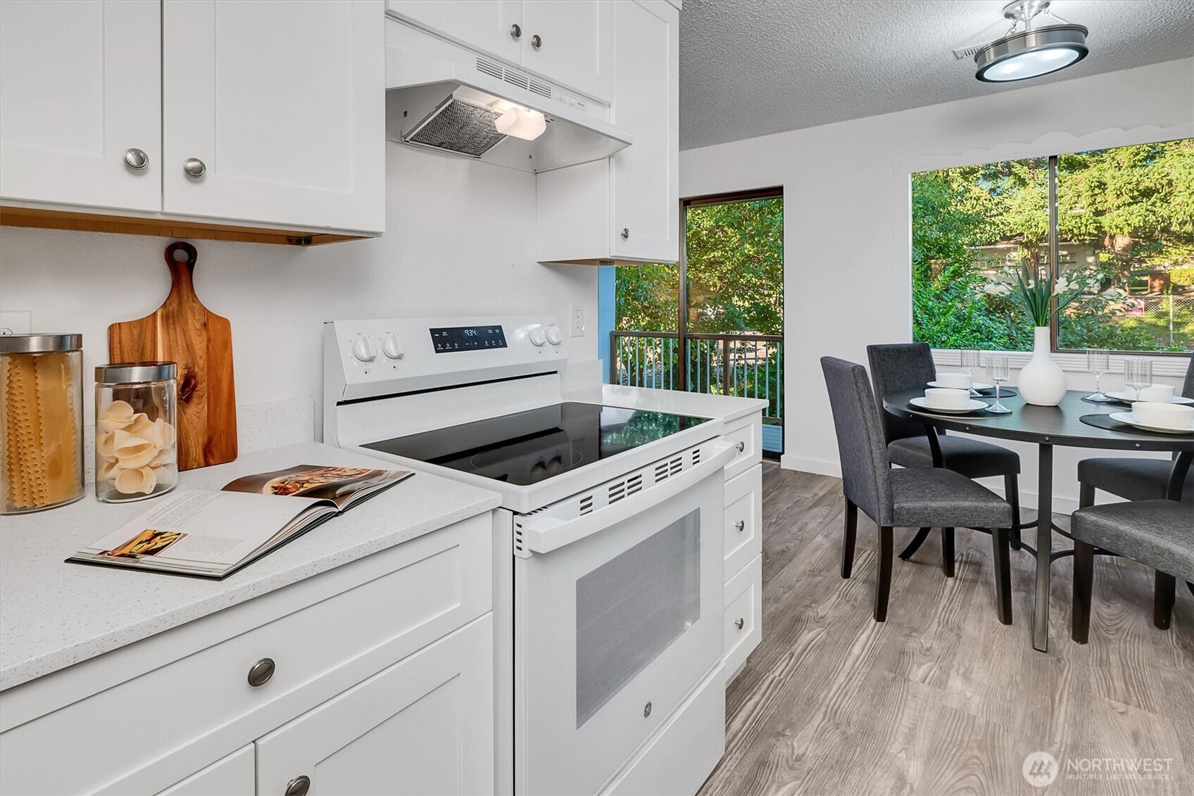 14132 74th Place NE #16-D, Kirkland, WA 98034